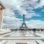 1Bdr W Mezzanine - Flandrin Trocadero